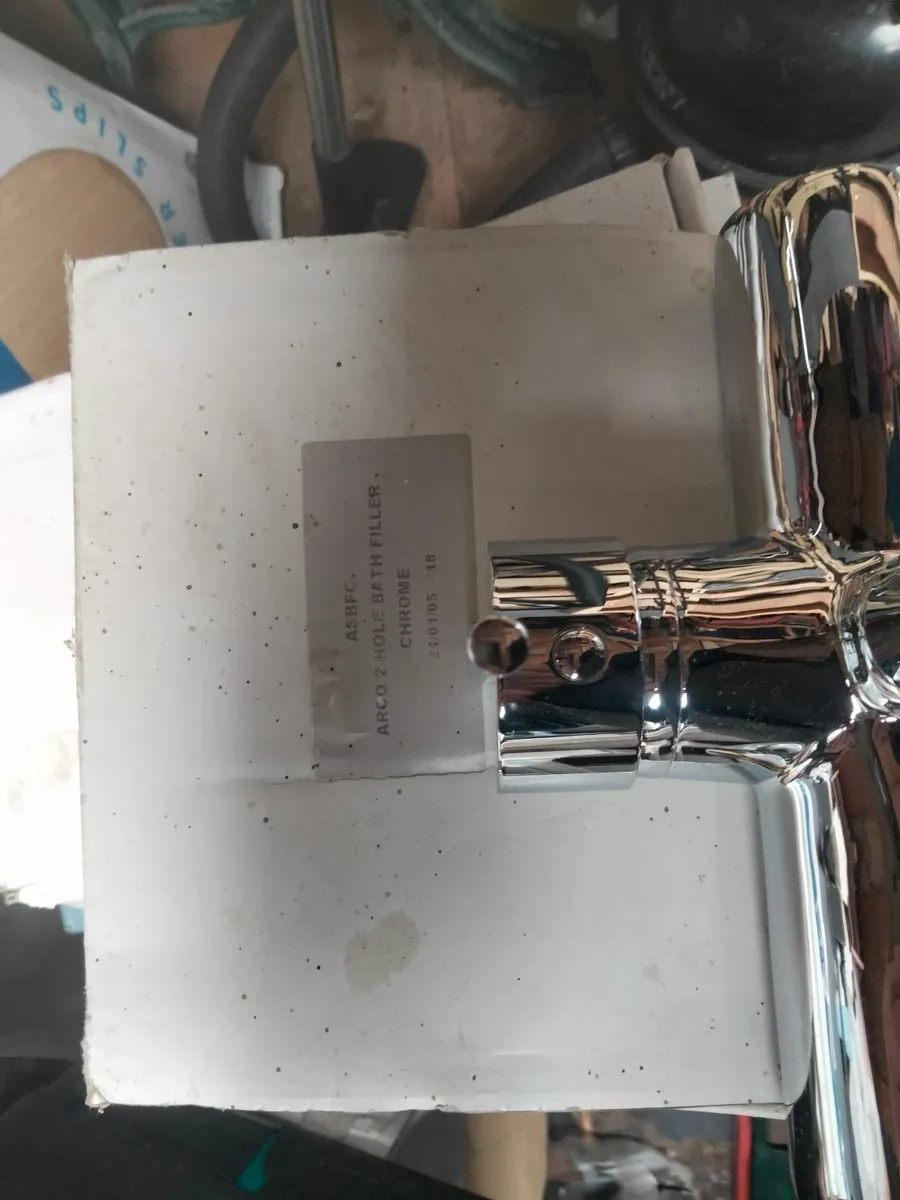 Arco 2 hole Bath Filler Tap - Image 3