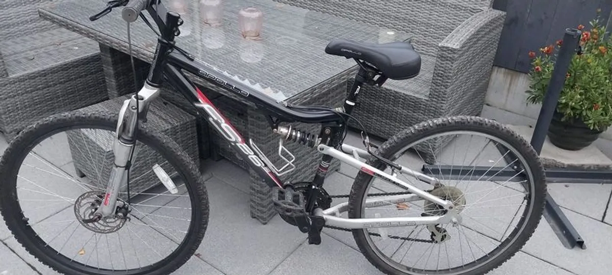 Boys Mountain Bike - Image 1