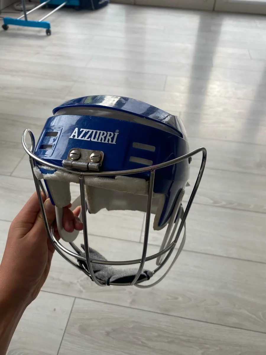 Azzurri helmet - Image 1
