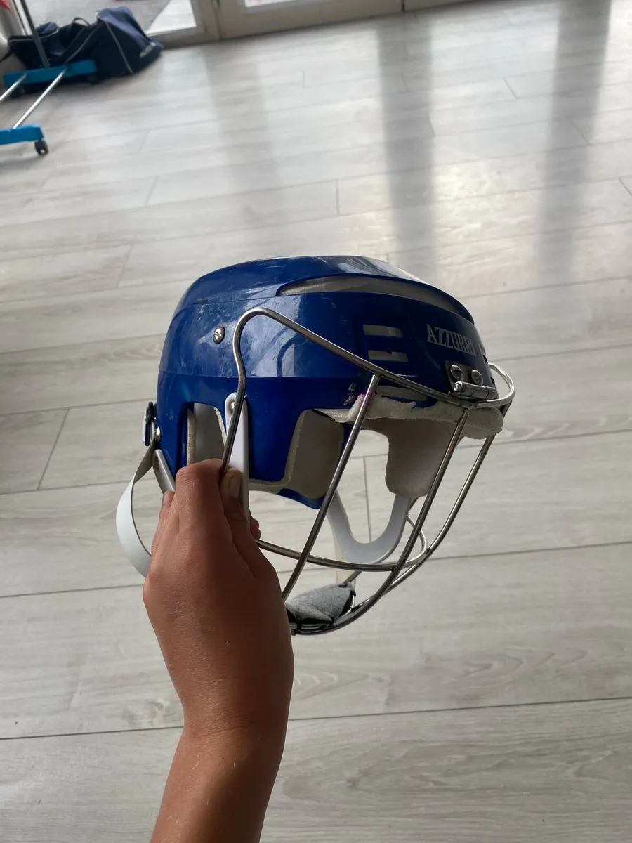 Azzurri helmet - Image 3