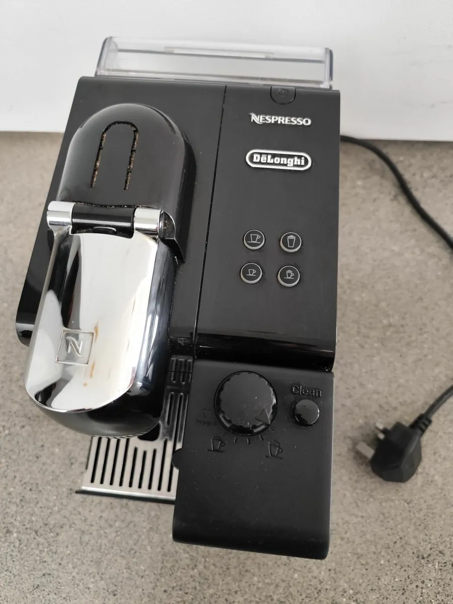 Delonghi Nespresso Coffee Pods Machine - Image 4