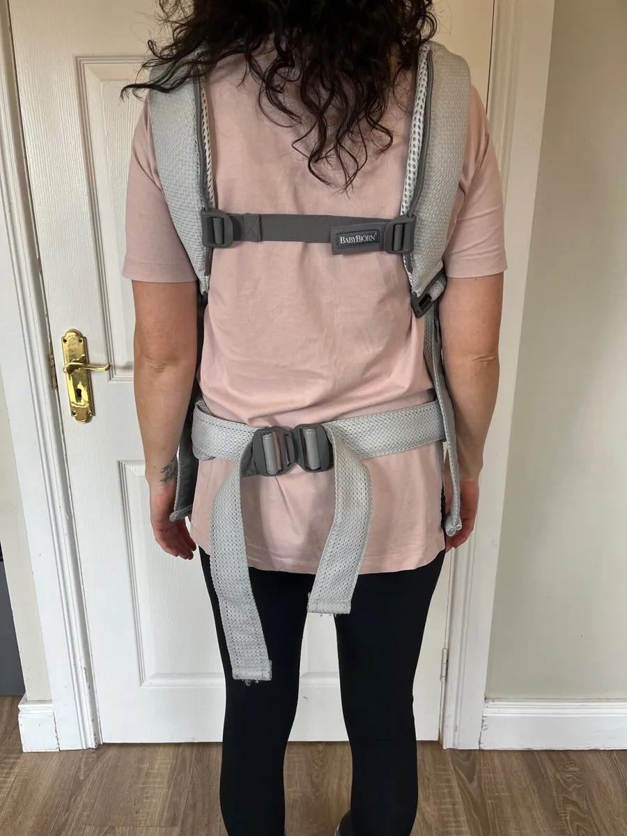 Baby Bjorn One Air Mesh Carrier - Image 2