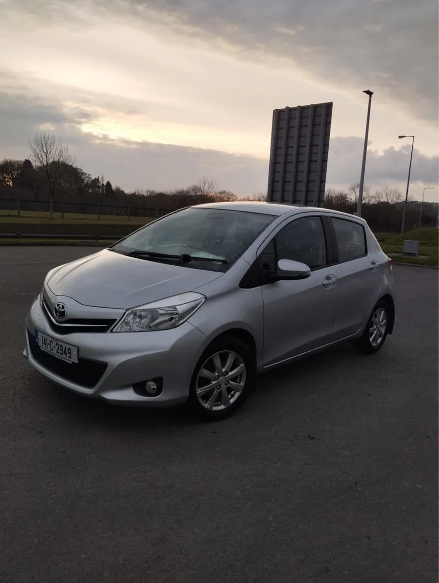 Toyota Yaris aura 1.0 petrol 2014 - Image 1