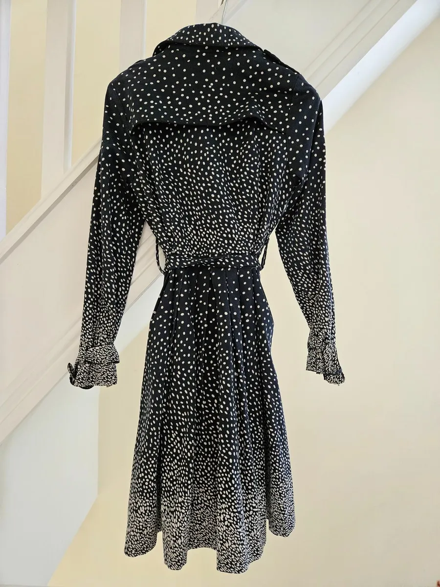 Womens Trench Coat Size Small - Image 3