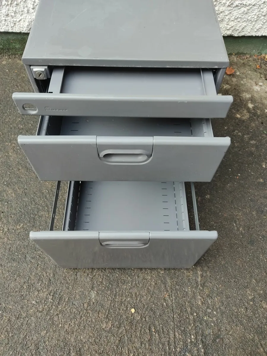 Office Pedestal / Filing Cabinet - Image 3