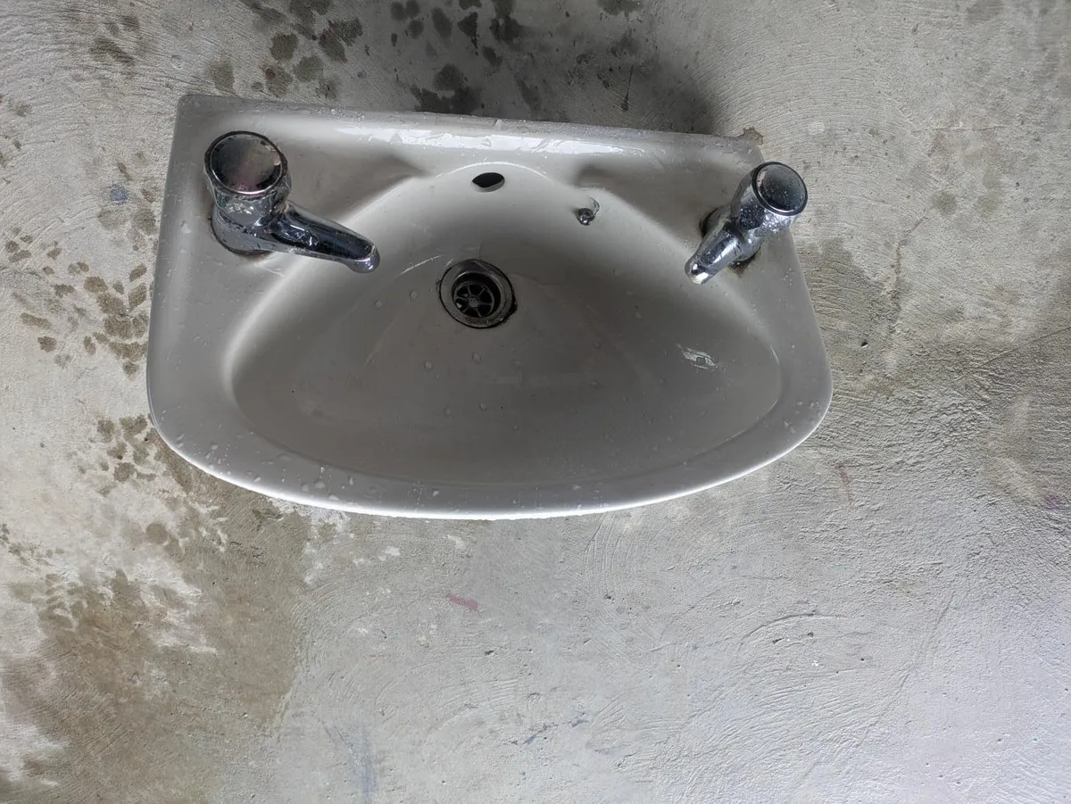 Bathroom Sink - Image 3