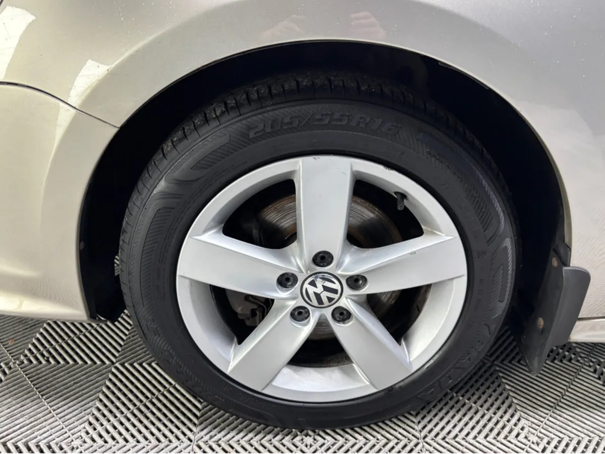 Volkswagen Jetta CL 2.0 TDI D7F 110BHP AUTO - Image 3