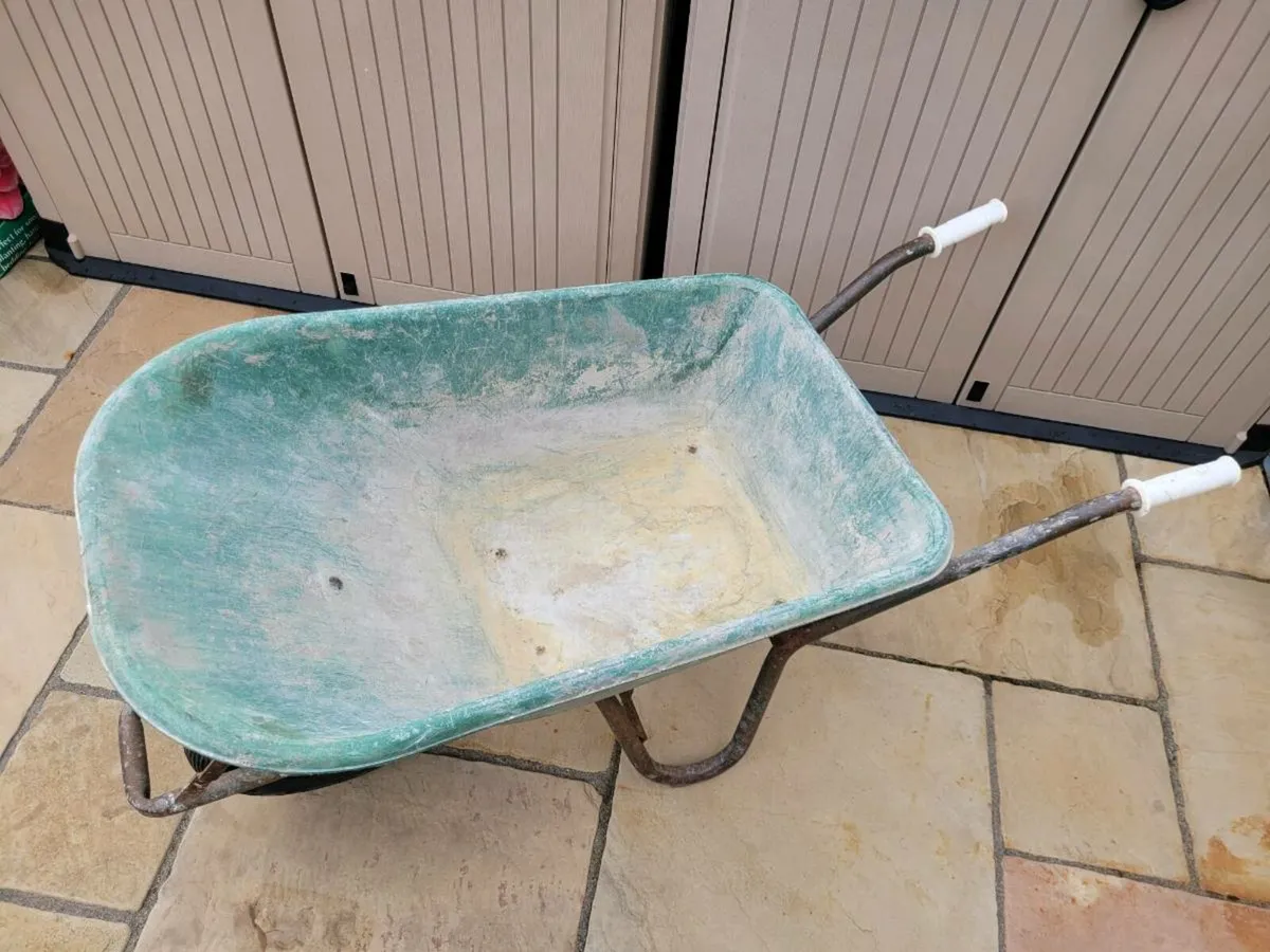 Heavy-duty Fort TK100 Wheelbarrow 100L - Image 3