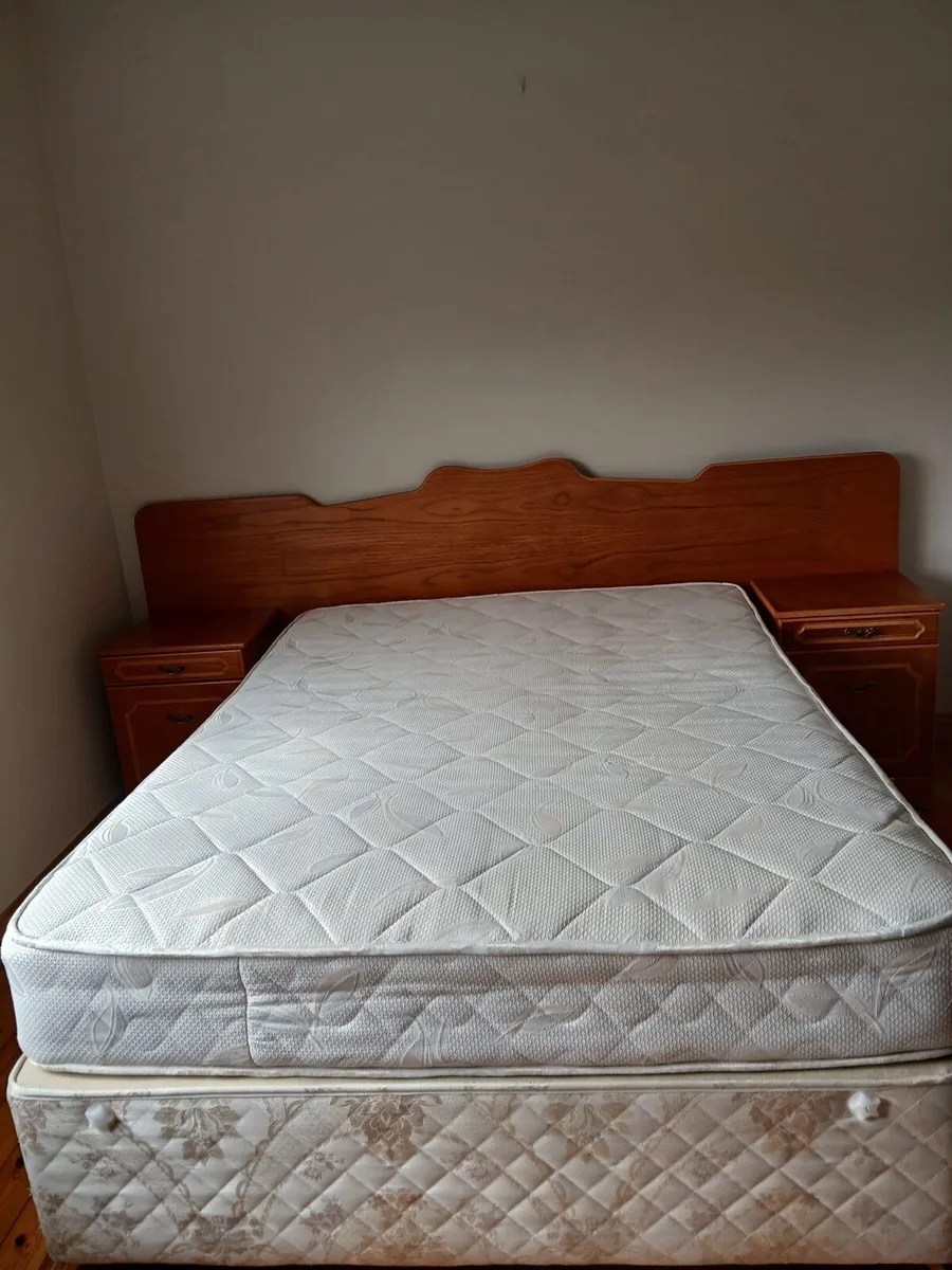 Bed plus headboard and locker - Image 2
