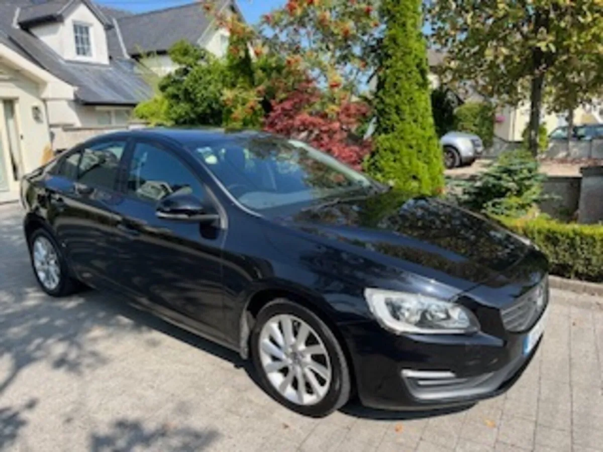 Volvo S60 2013 - Image 2