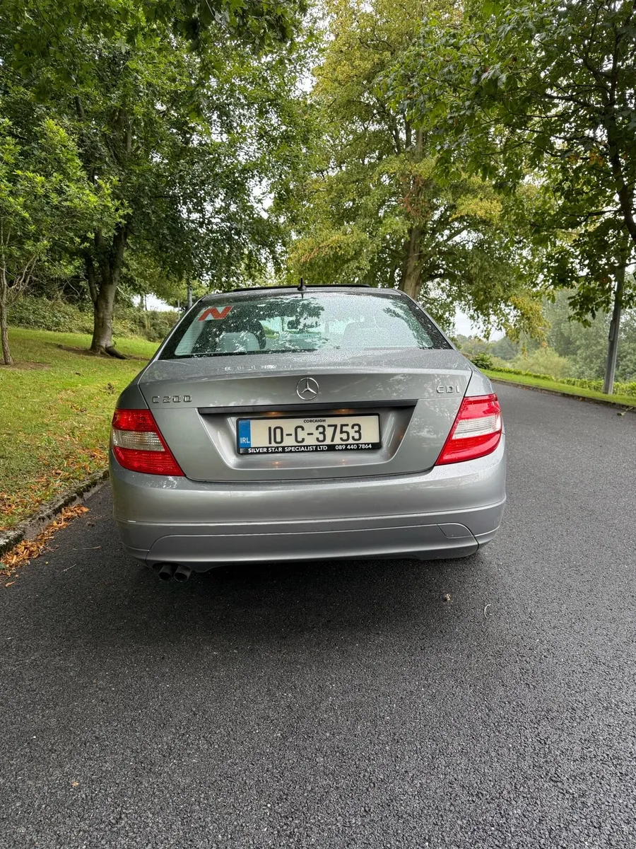 2010 Mercedes Benz C200 BlueEFFICIENCY - Image 4