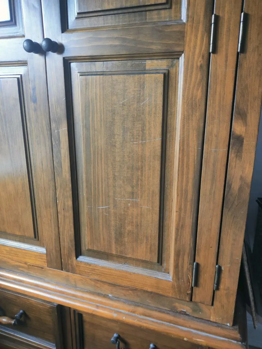 Bedroom furniture suite - Image 4