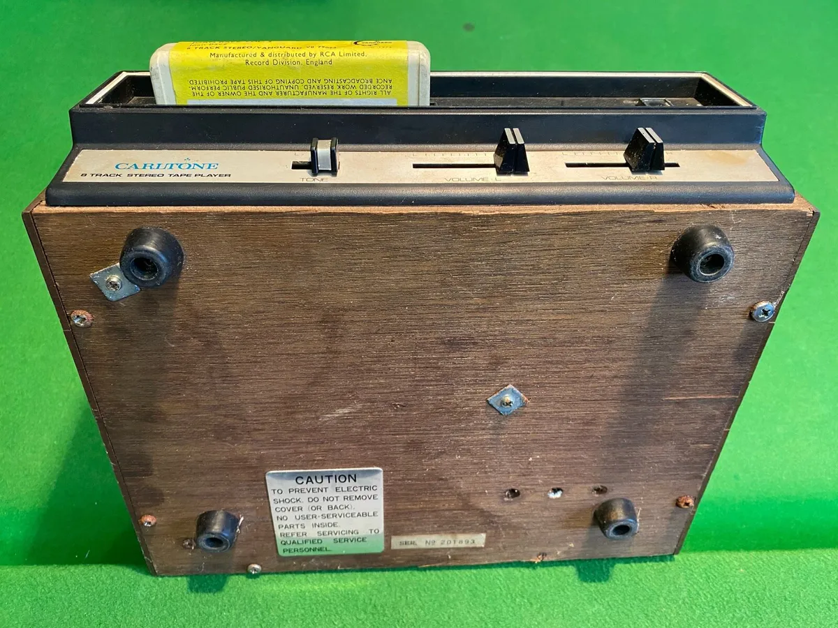 Vintage 8 track Player & Cassettes - Image 2