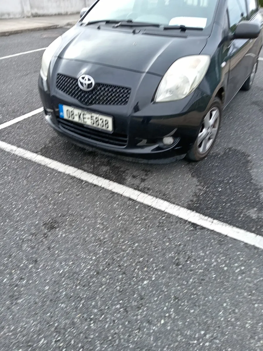 Toyota Yaris 2008 - Image 2