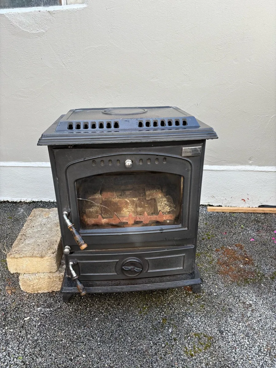 Stove - Image 1