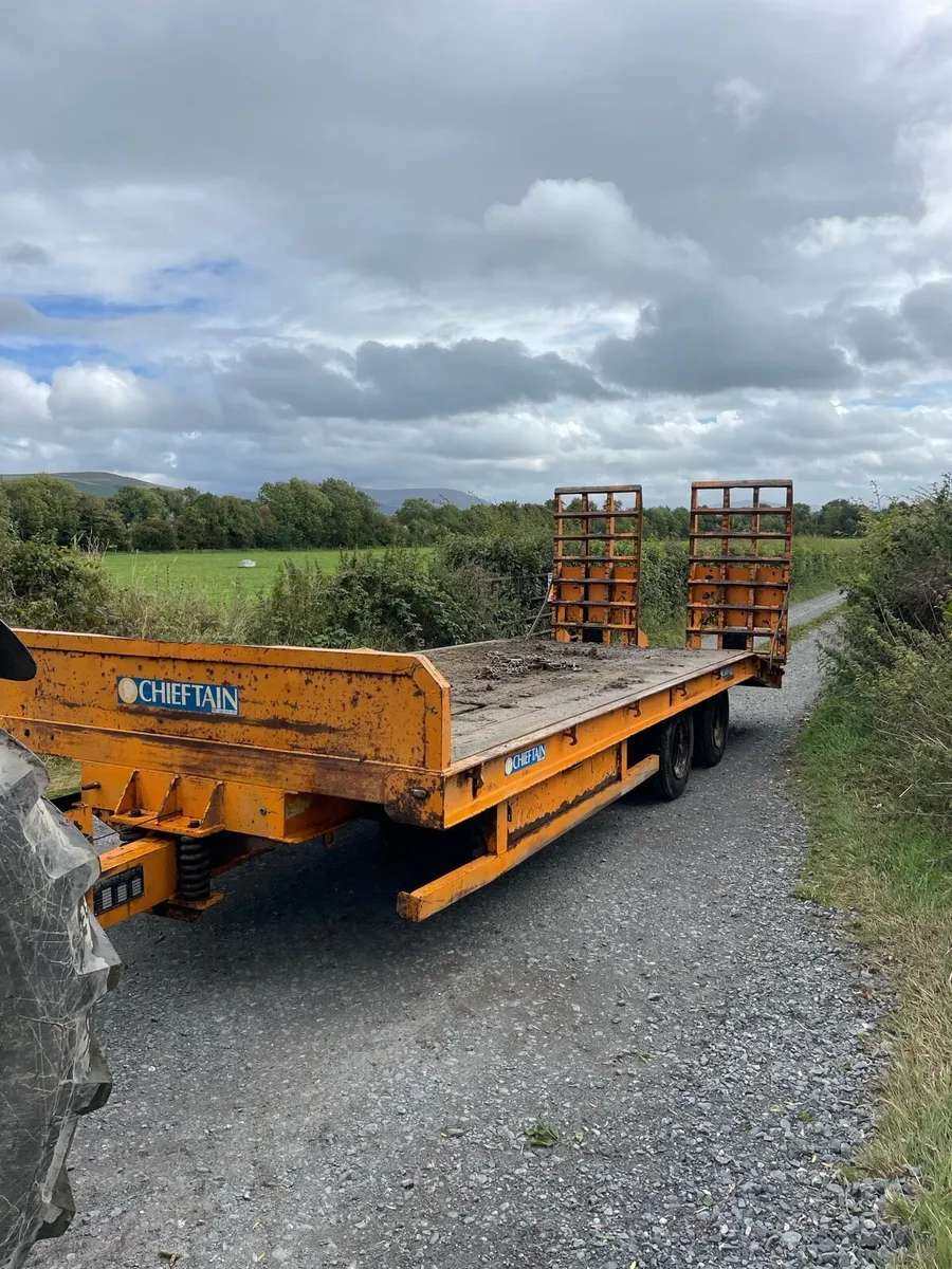 Low loader - Image 1