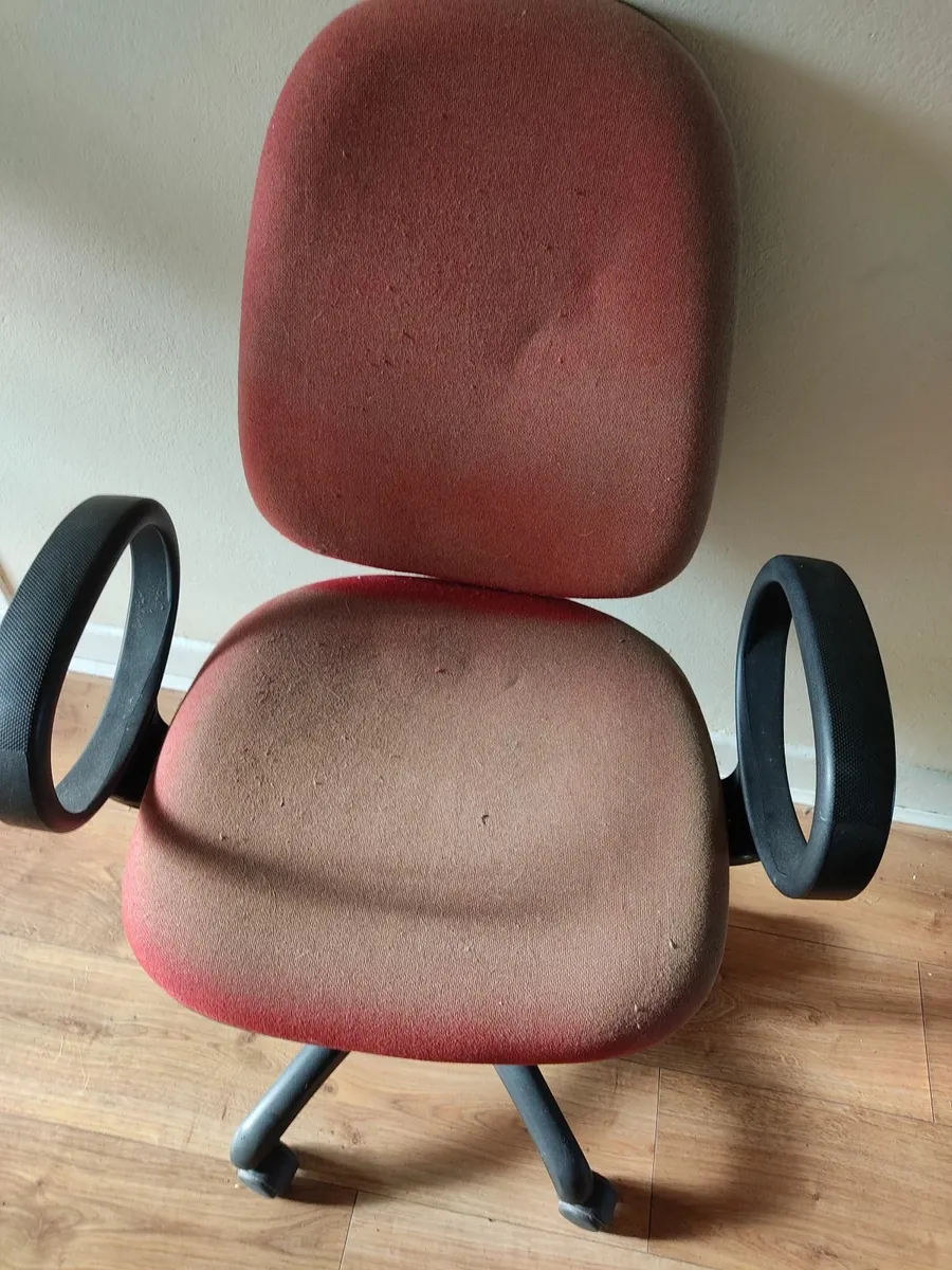 Office Chair - Image 1