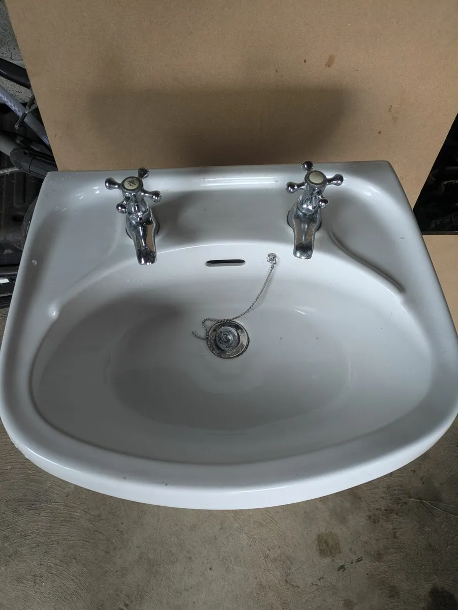 Bathroom Sink - Image 3
