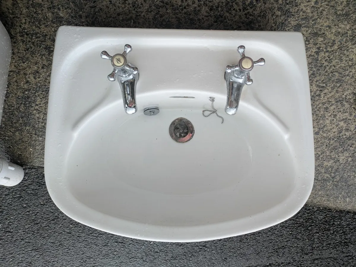 Bathroom Sink - Image 4