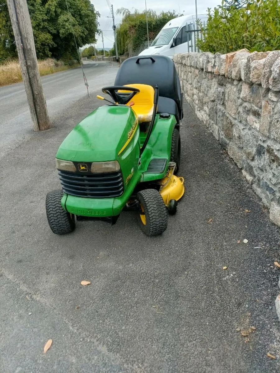 John Deere ride on mower - Image 2