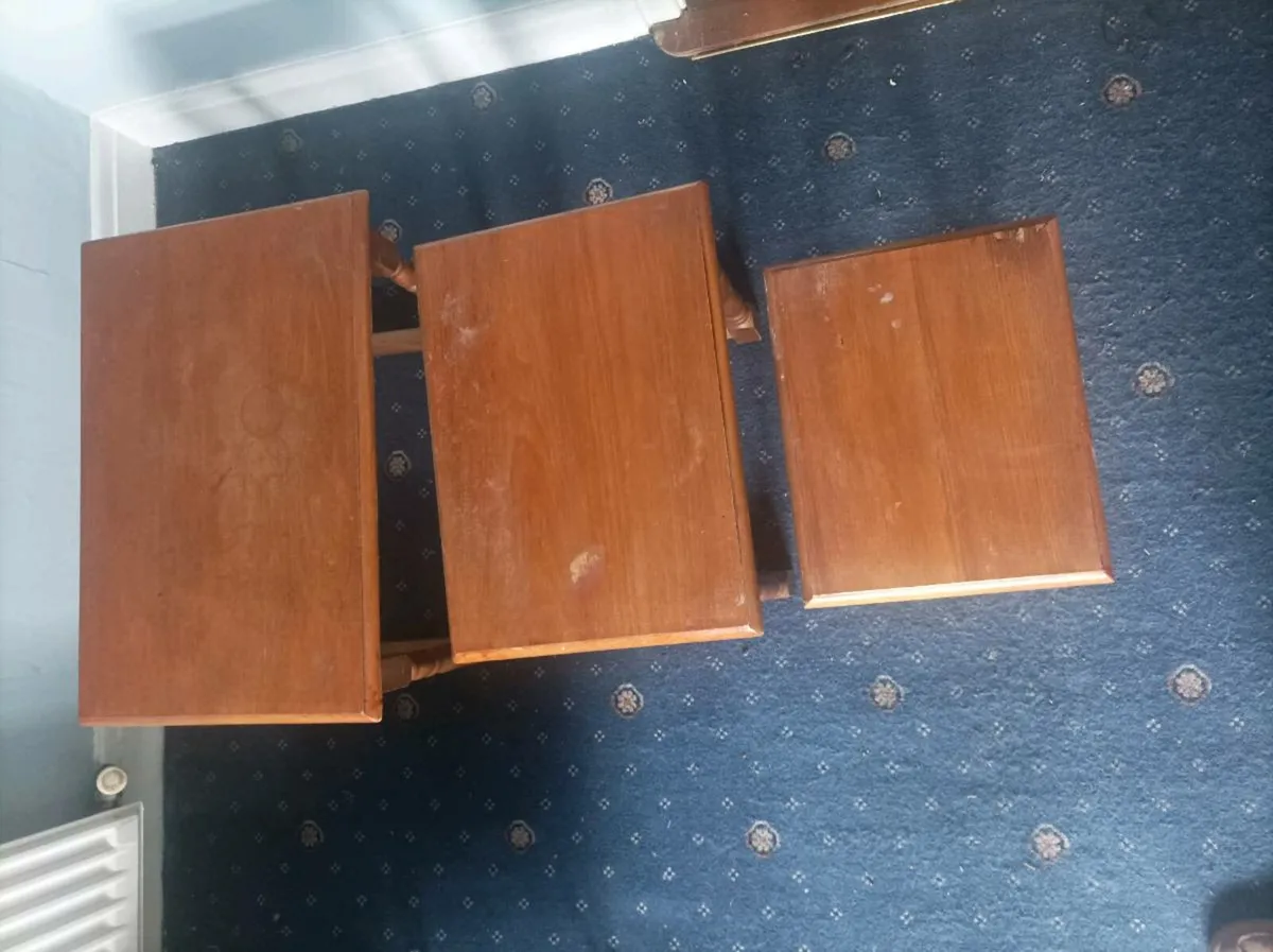 Nest of tables - Image 3