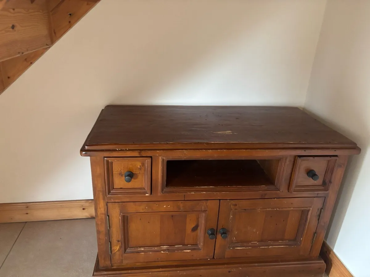 Tv unit