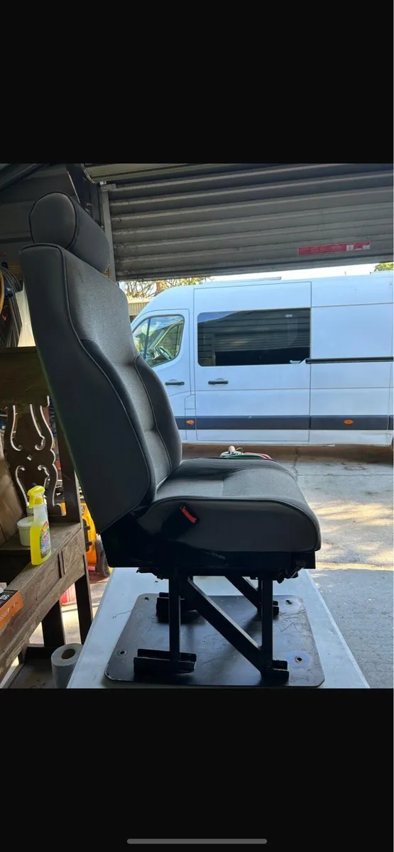 Renault master Passenger side /captain seat - Image 2