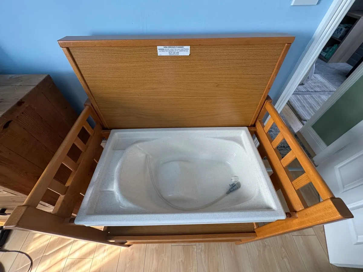 Mamas & Papas Changing Table - Image 3