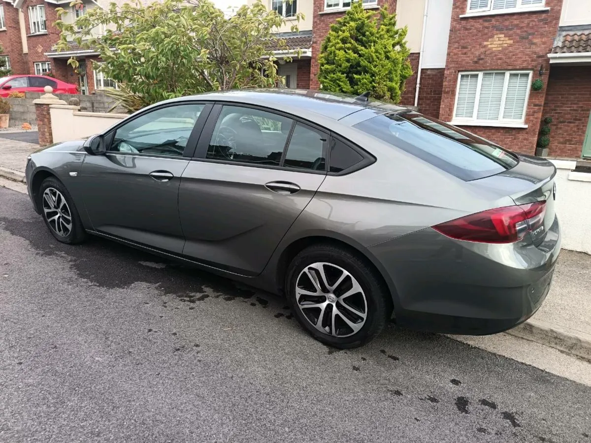 Opel insignia Grand sport - Image 4