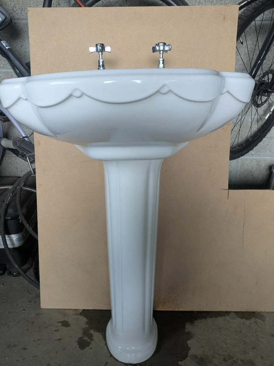 Bathroom Sink - Image 2