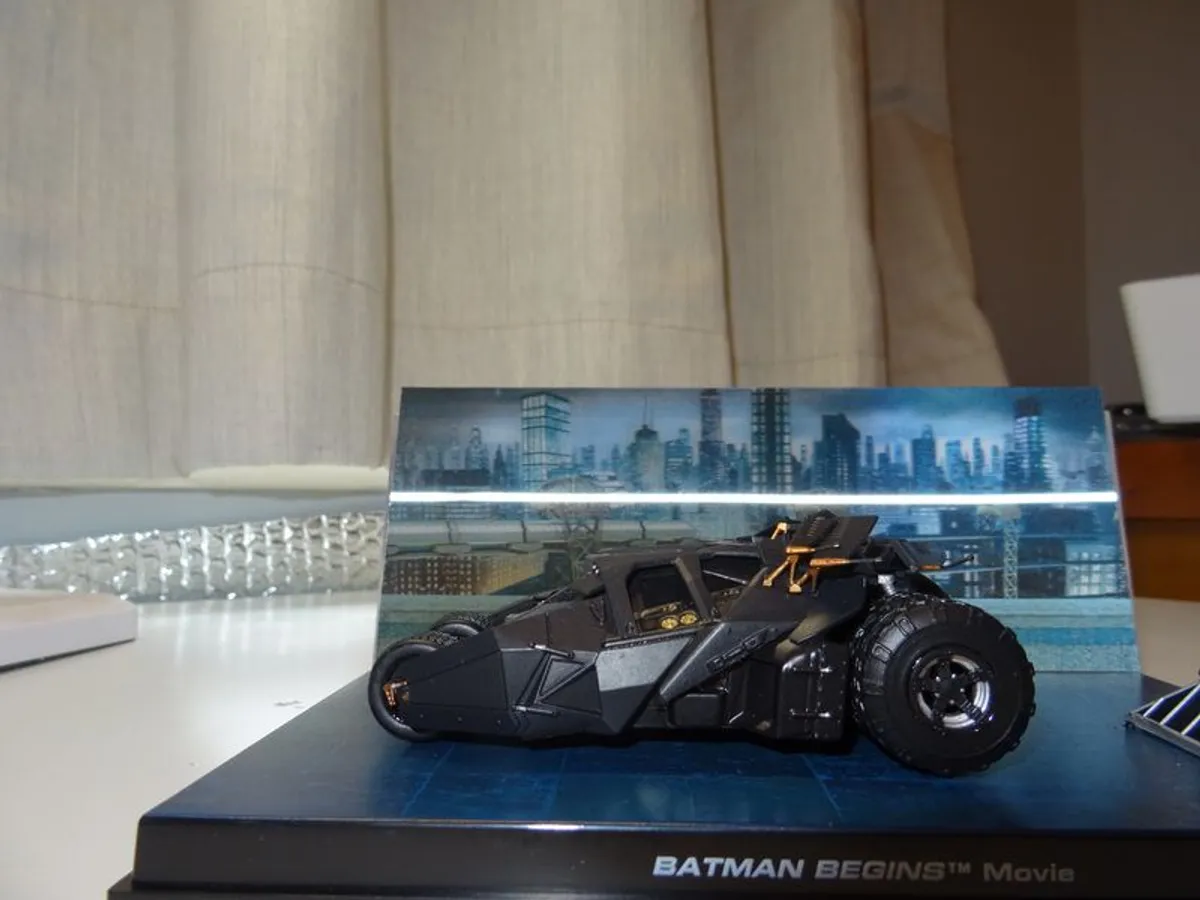 Bat Mobile - Batman Begins (tumbler) - Image 2