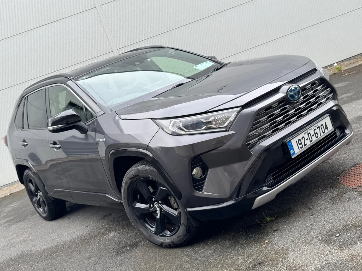 Toyota RAV4 2019 hybrid 1 owner - Image 1