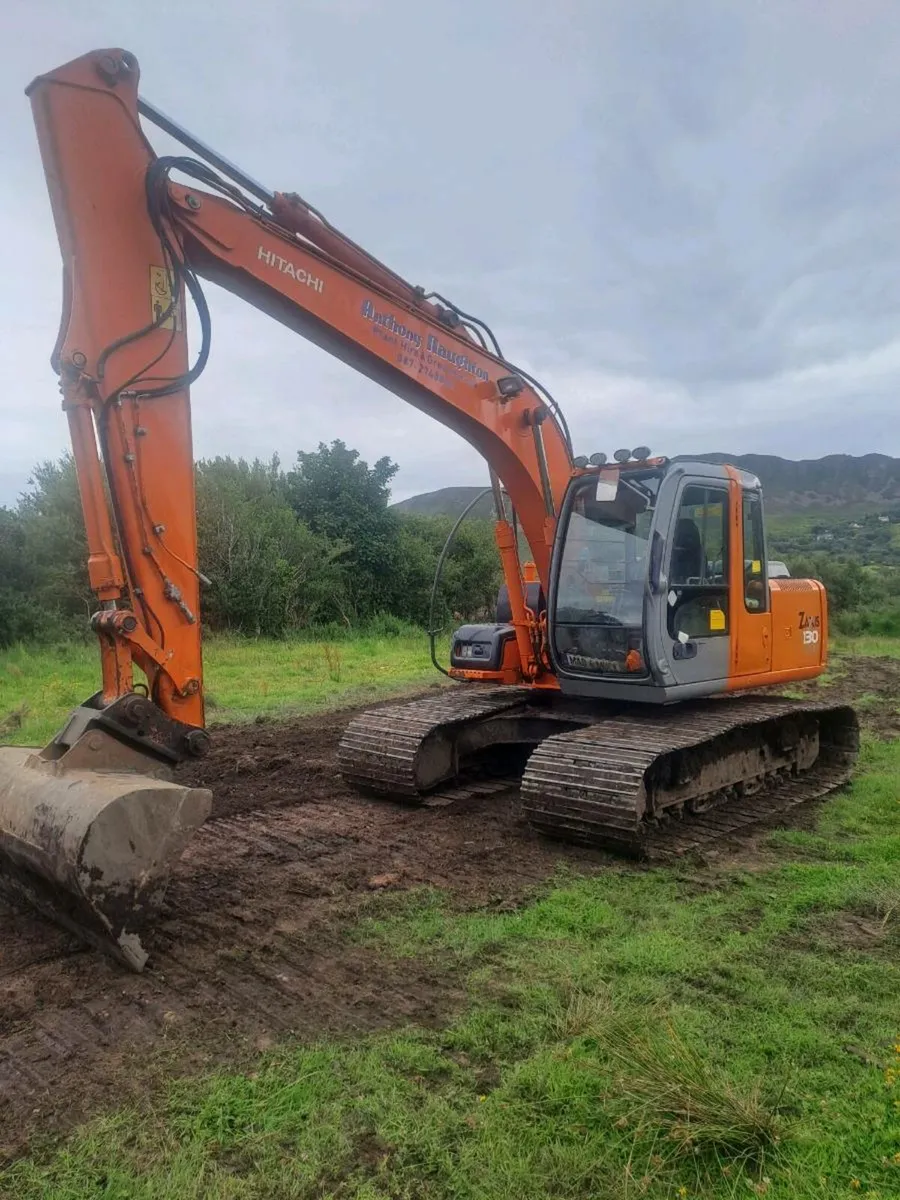 Hitachi 130 - Image 1
