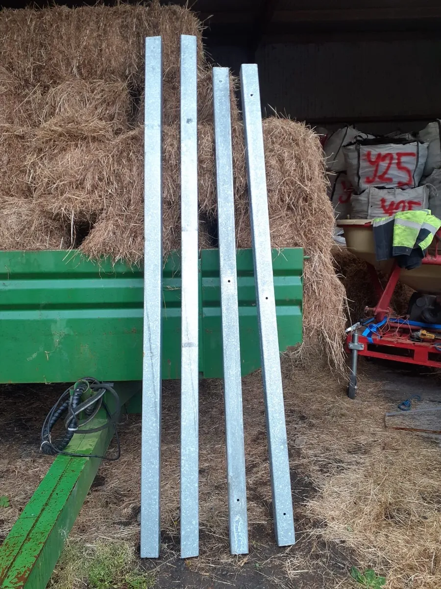 Galvanised Steel Posts - Image 3