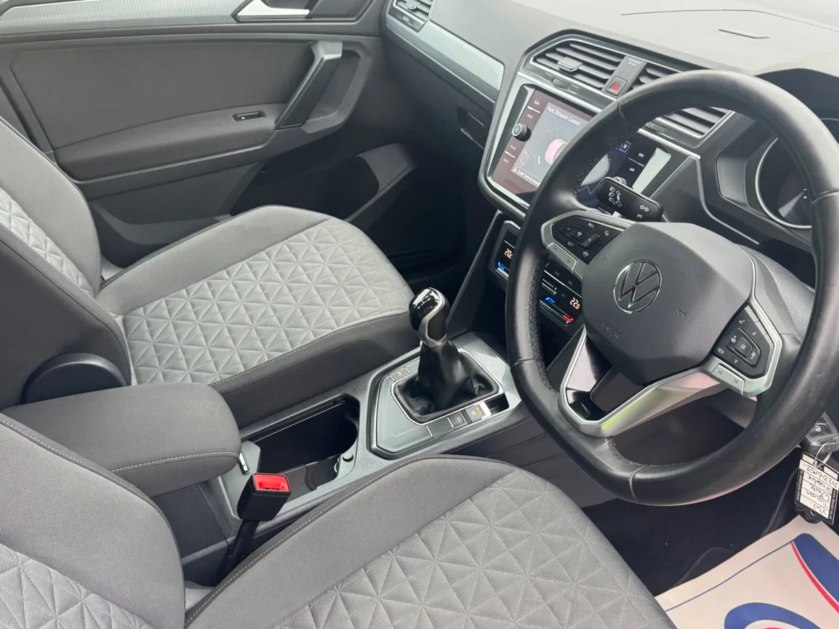 Volkswagen Tiguan 2021 manual - Image 2
