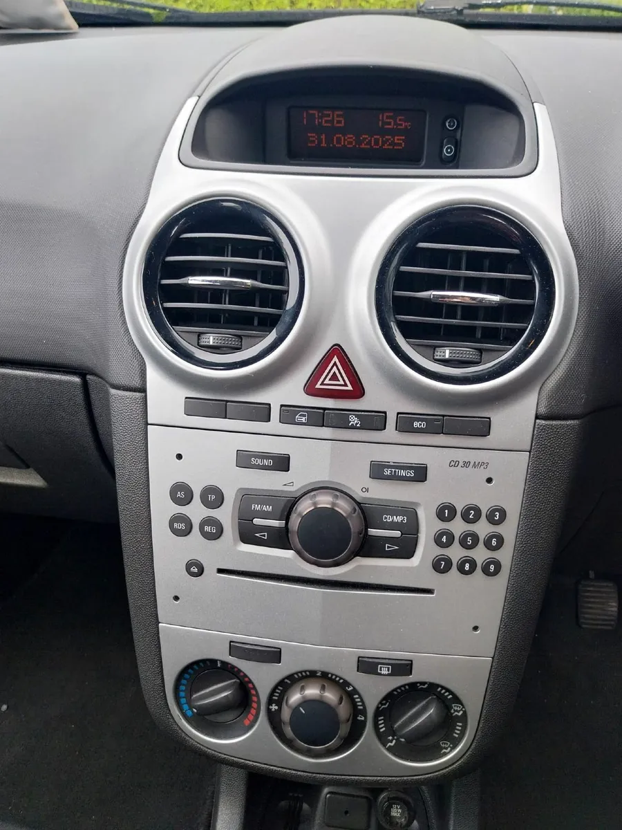 Opel Corsa 2013 - Image 4