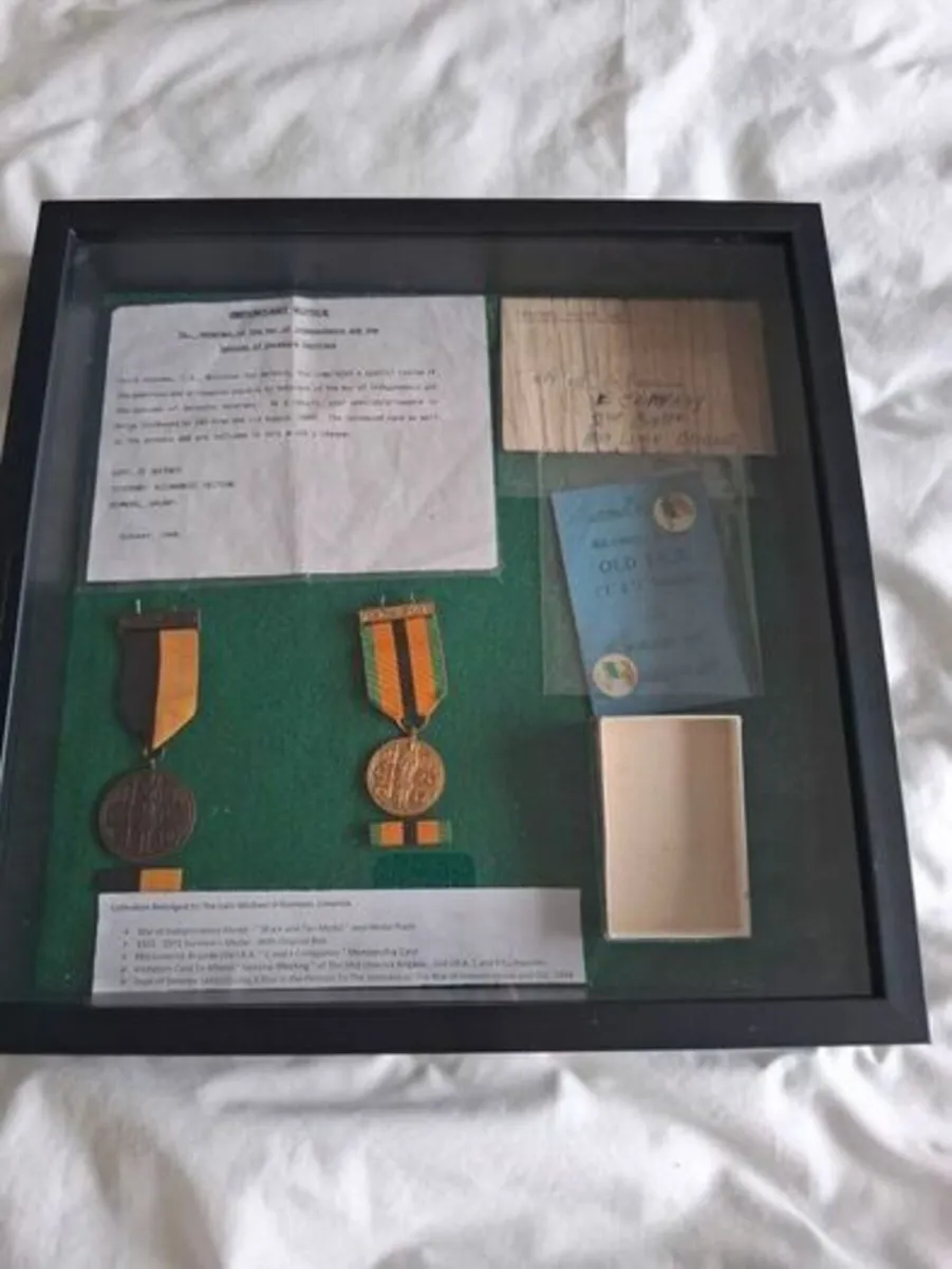 IRA Medal Collection - Image 1