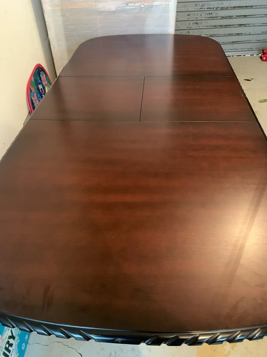 Dining table - Image 3