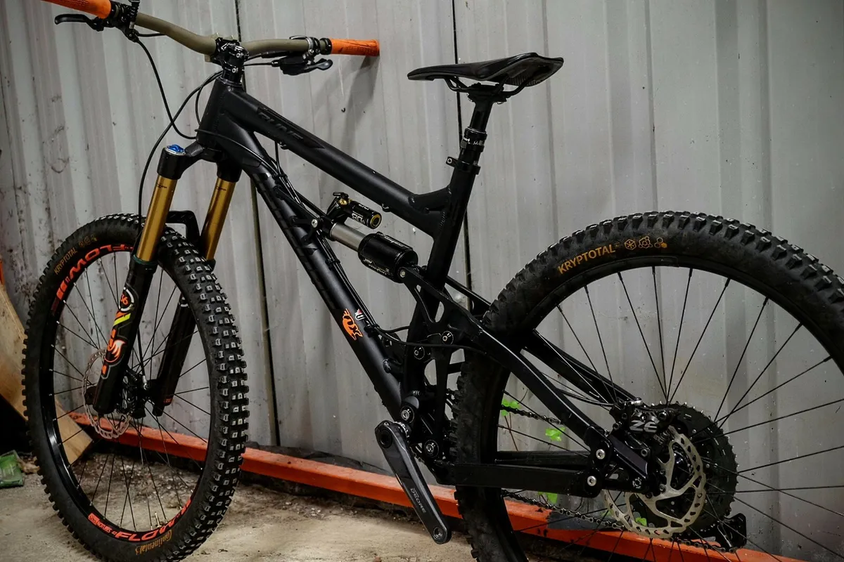 Banshee Rune V2, Mountain Bike - Image 3