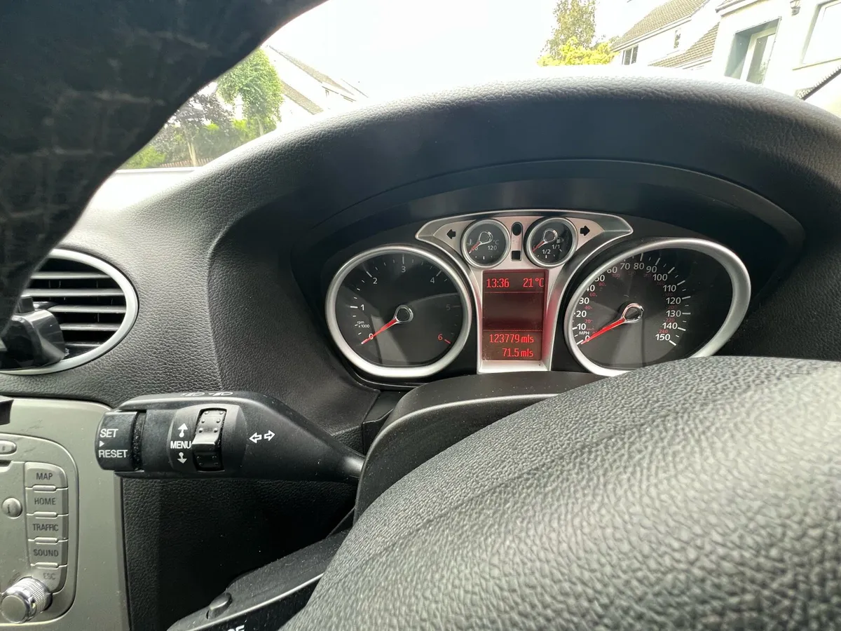 2010 Ford Focus Zetec UK REG - Image 3