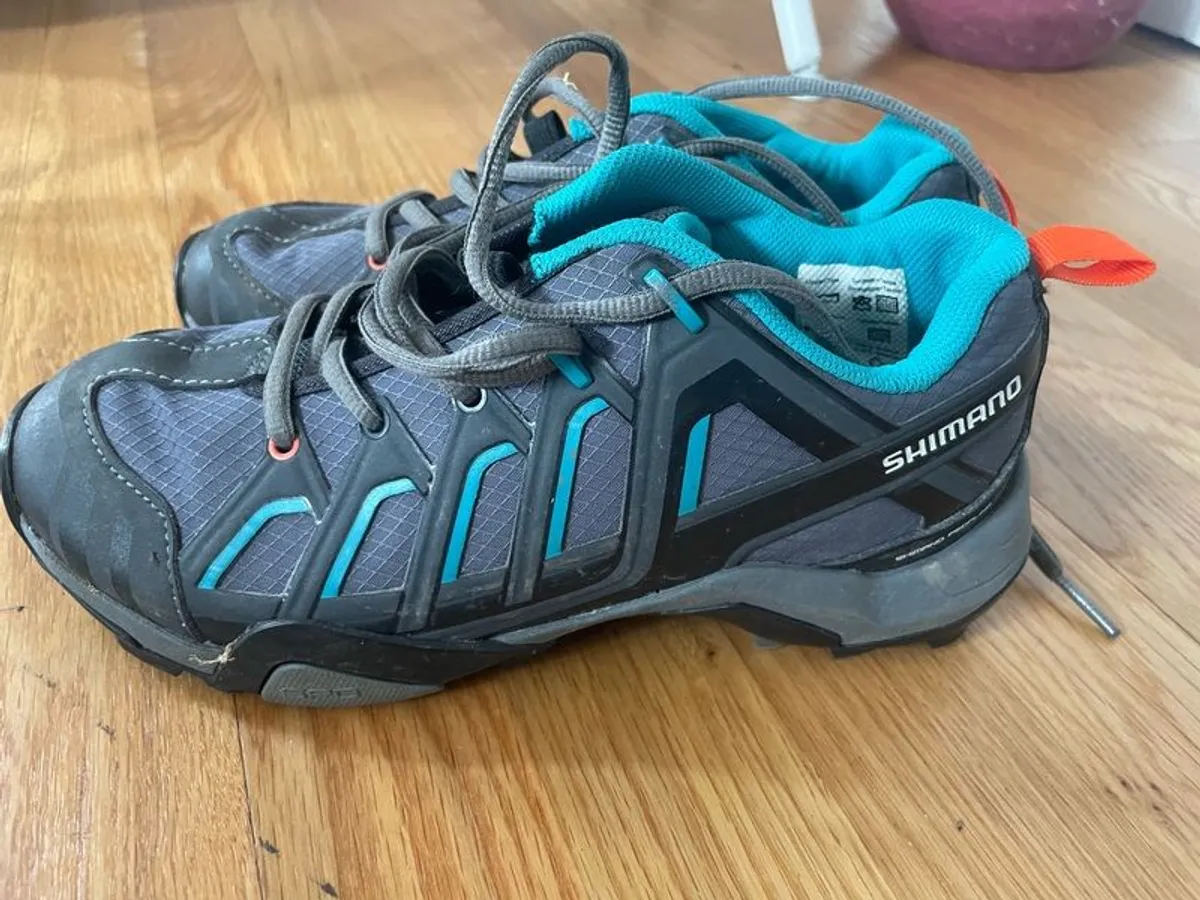 Cycling Shoes - Image 1