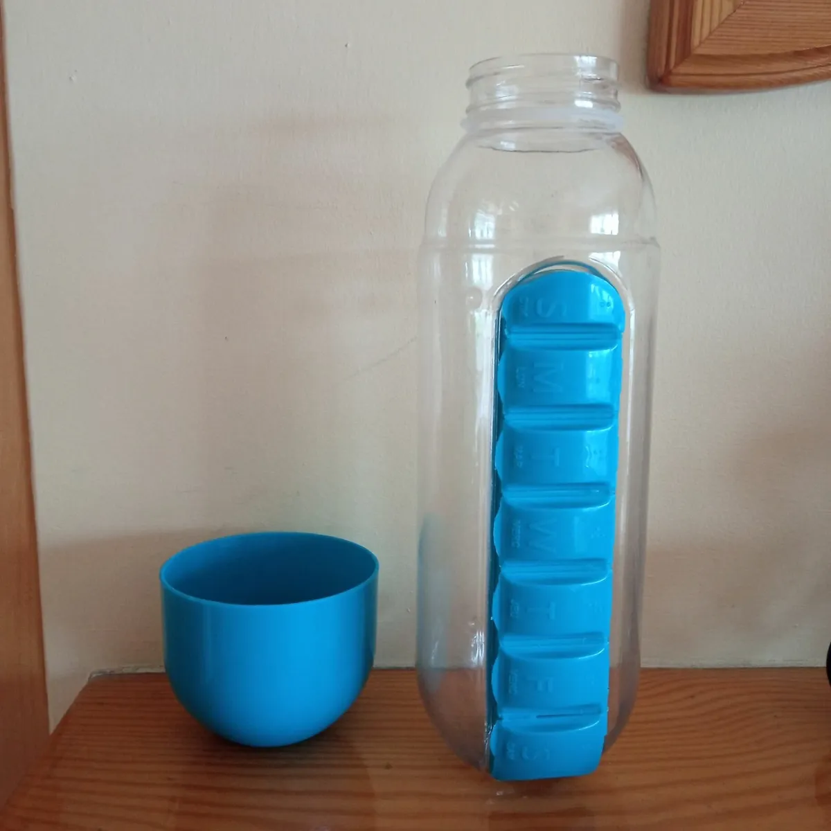 Water Bottle 2 in 1 Medicine Box - Image 2