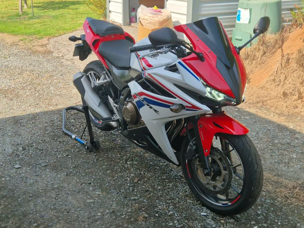 Honda CBR 500R 2016 - Image 1
