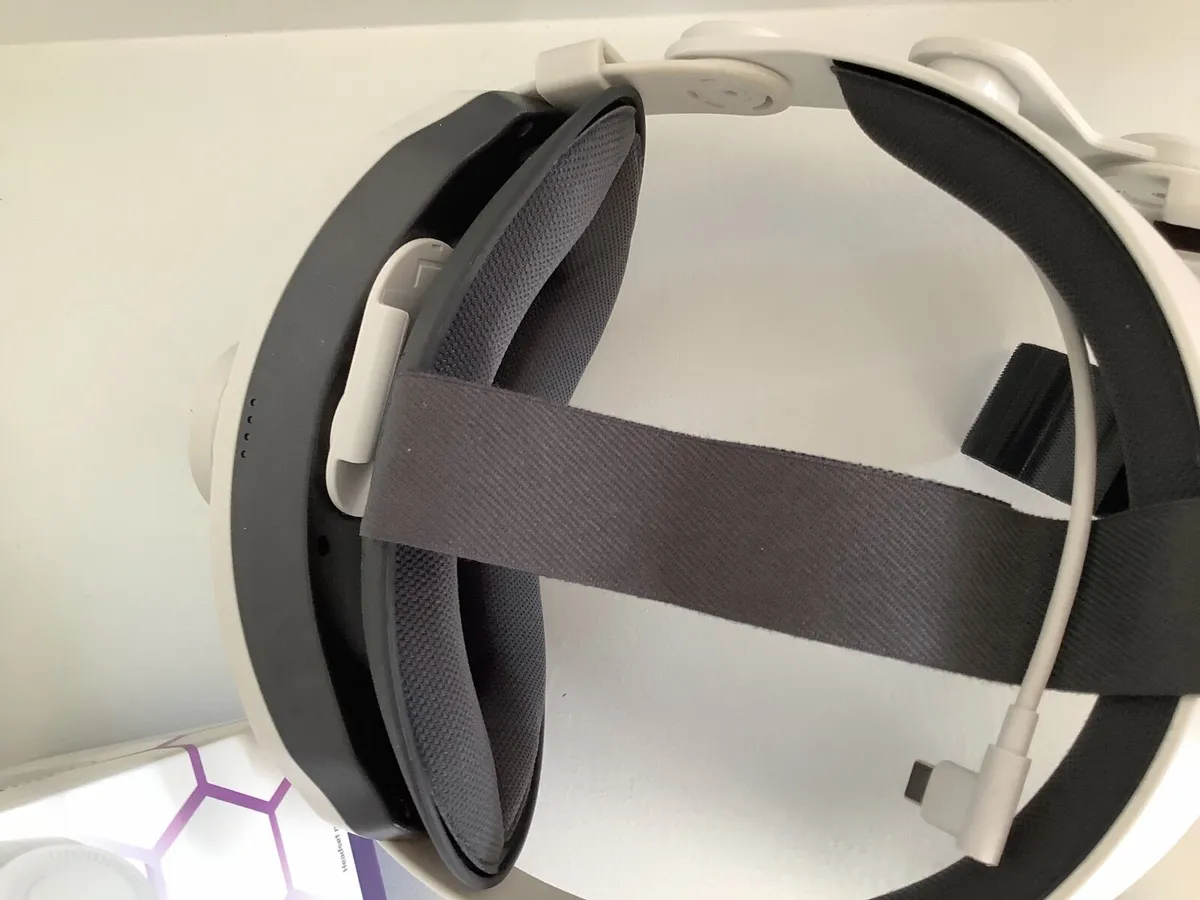 Meta quest 3s 256 gb+head strap xtra battery life - Image 3