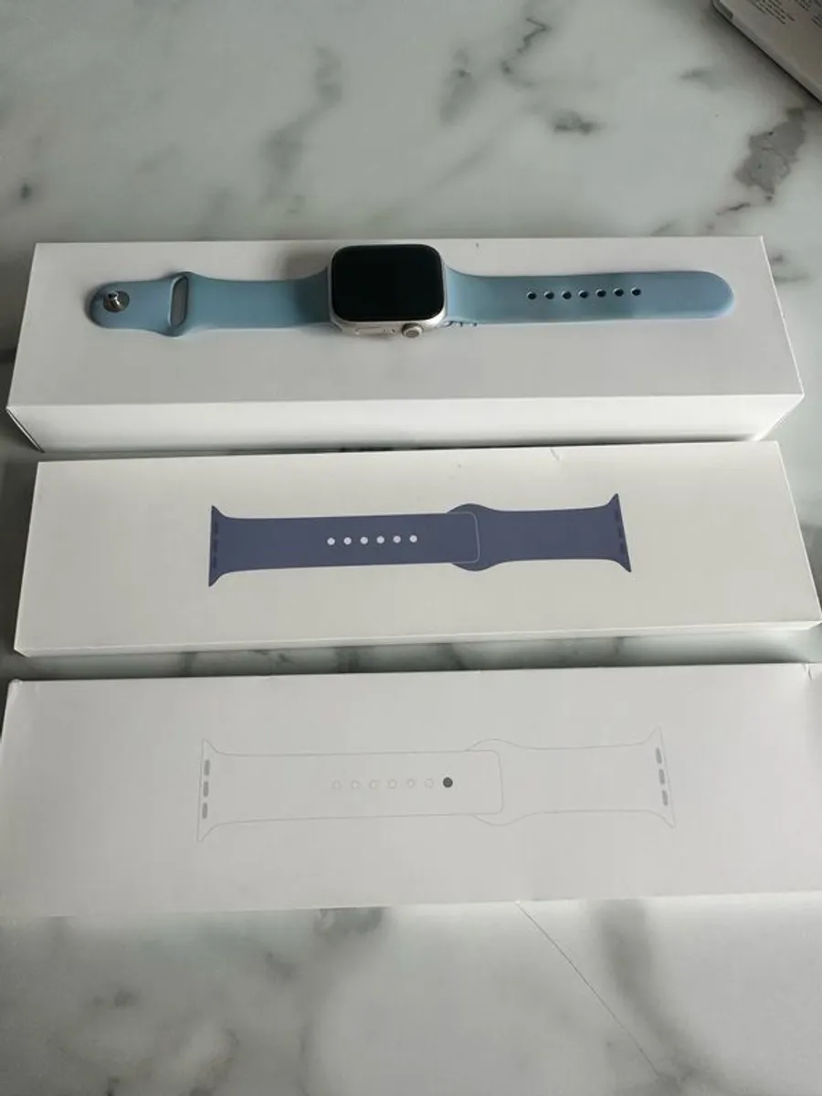 Apple Watch series 7 - Image 1