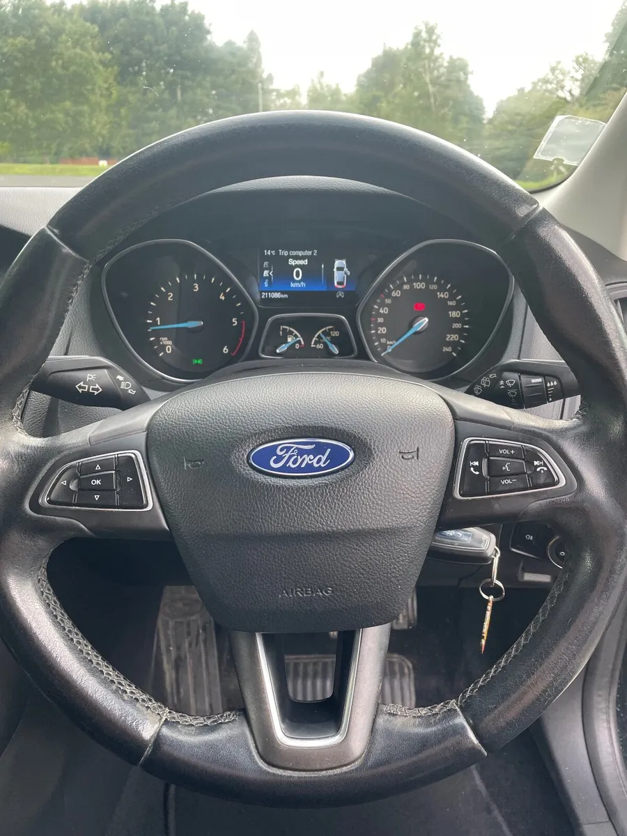 Ford Focus 2017 - Image 2