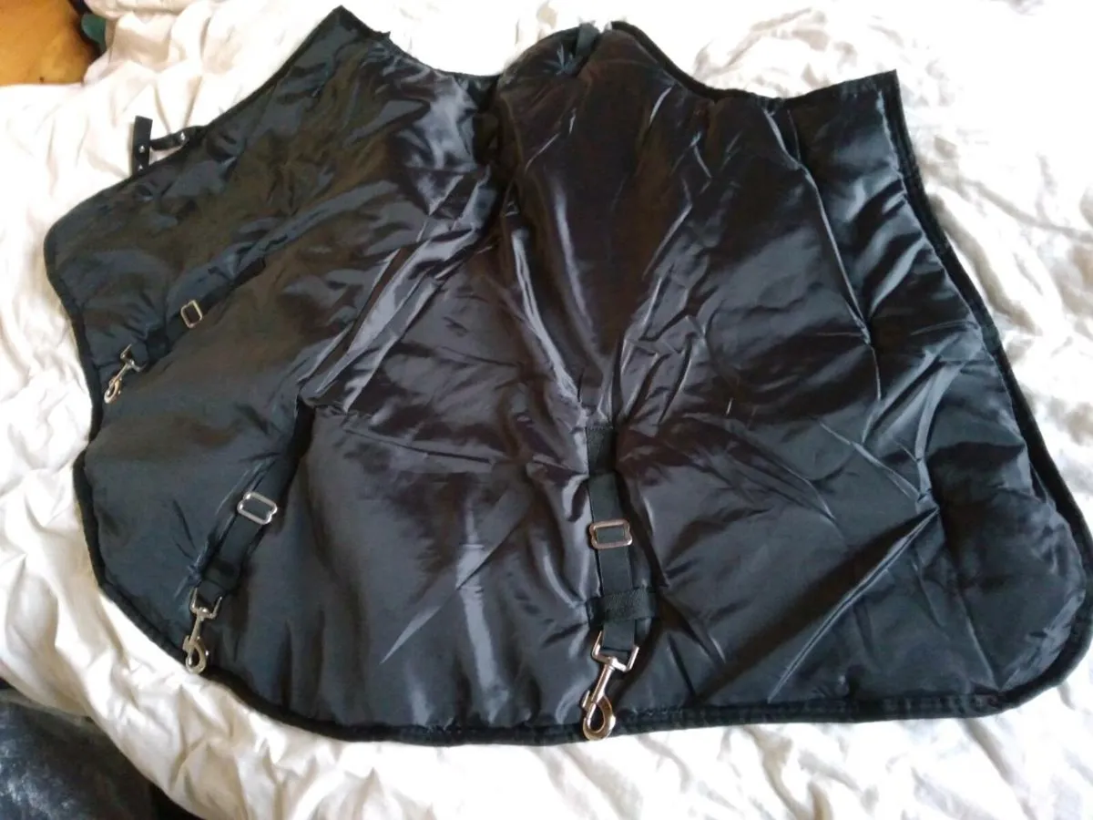 Waterproof Turnout Neck Cover. Small. Brand New - Image 3