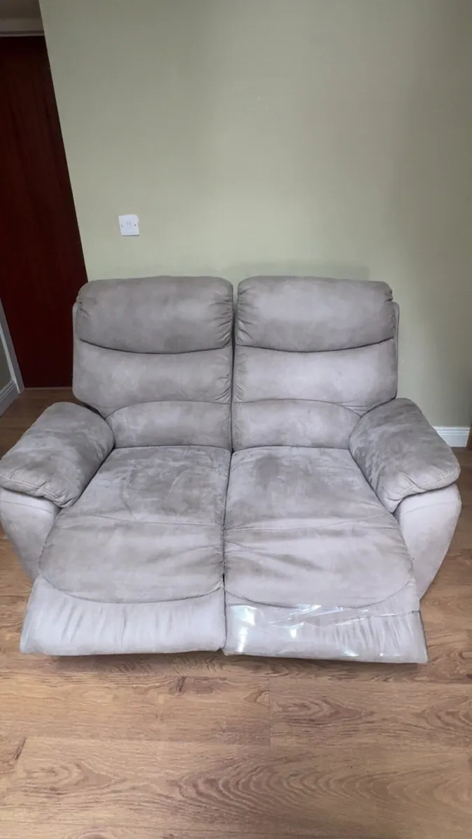 2 seater recliner sofa - Image 1