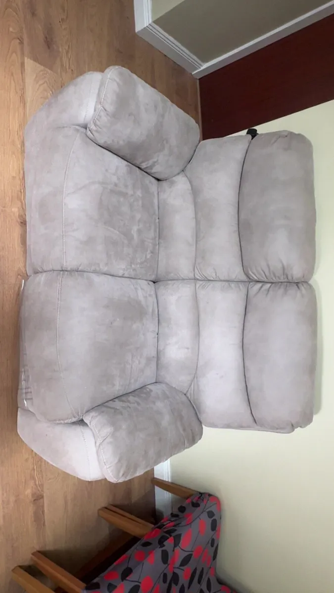 2 seater recliner sofa - Image 2