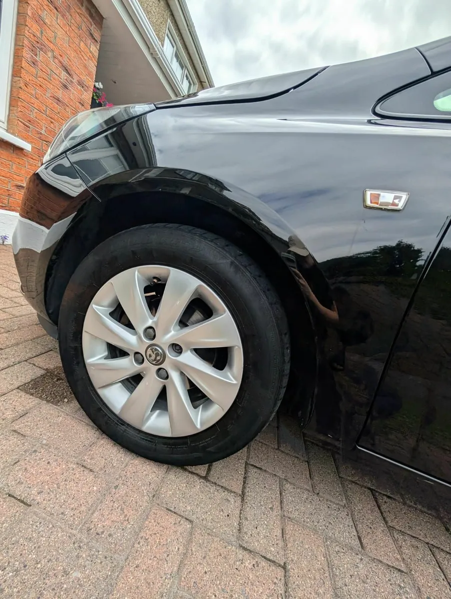 Corsa 2019 Excellent Condition - Image 4
